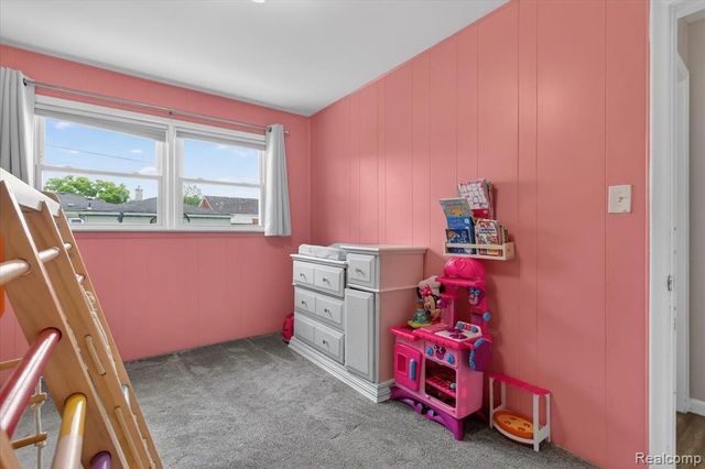 6601 Elizabeth Street, Garden City, MI 48135