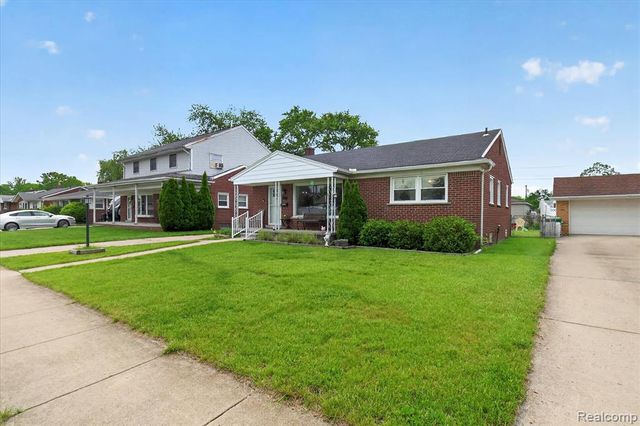 6601 Elizabeth Street, Garden City, MI 48135