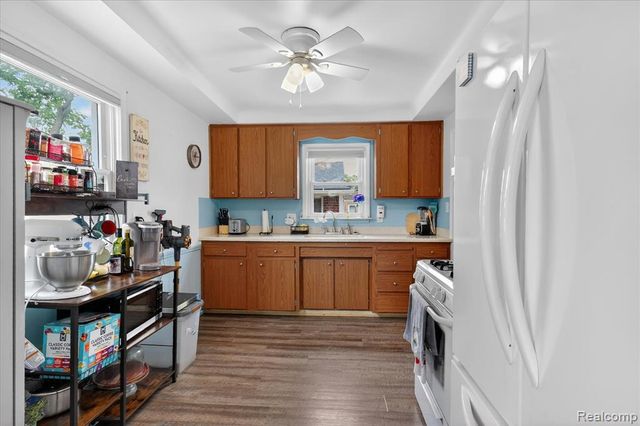6601 Elizabeth Street, Garden City, MI 48135