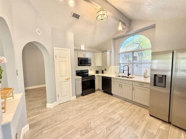 4122 Meadowgold Lane, Houston, TX 77345