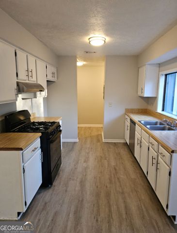 8147 Flamingo Drive, Jonesboro, GA 30238