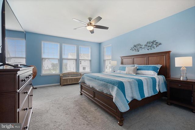 42947 RUNNING CREEK SQ, Leesburg, VA 20175