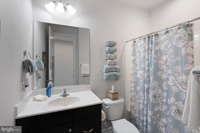 42947 RUNNING CREEK SQ, Leesburg, VA 20175