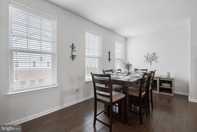 42947 RUNNING CREEK SQ, Leesburg, VA 20175