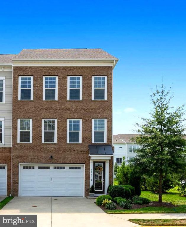 42947 RUNNING CREEK SQ, Leesburg, VA 20175