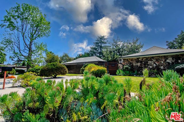 17600 Lemarsh Street, Northridge, CA 91325