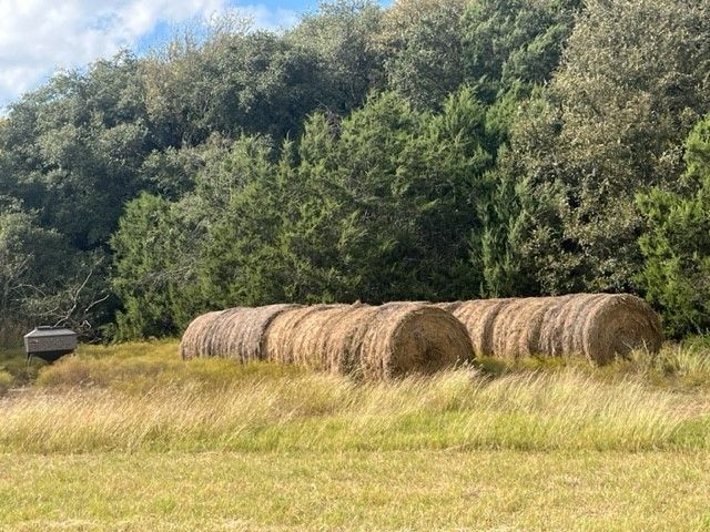 300 E 3rd Street, Iredell, TX 76649