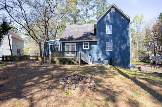 55 Presidential Drive, Dallas, GA 30157