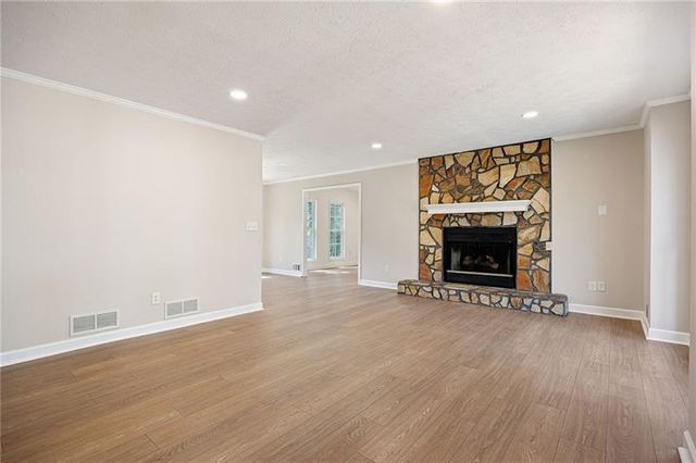 55 Presidential Drive, Dallas, GA 30157