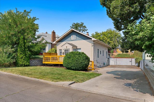 110 W Gray Ct, Spokane, WA 99205