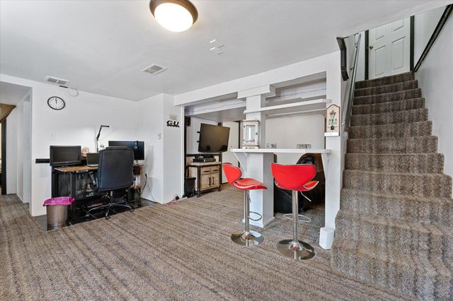 110 W Gray Ct, Spokane, WA 99205