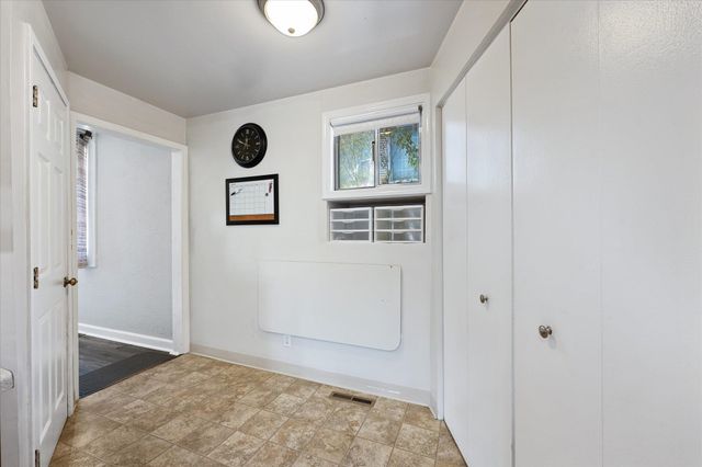 110 W Gray Ct, Spokane, WA 99205