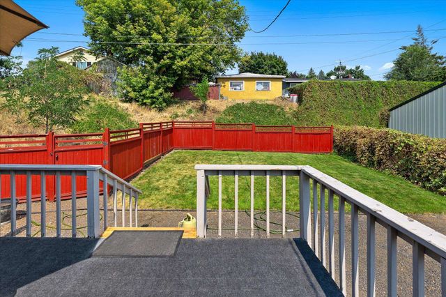110 W Gray Ct, Spokane, WA 99205