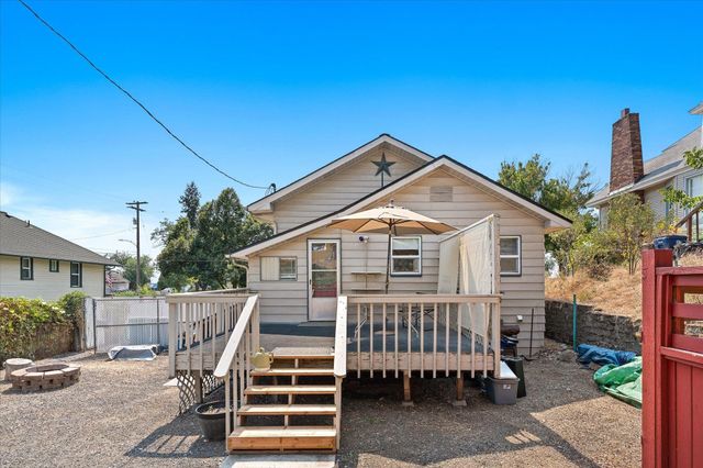 110 W Gray Ct, Spokane, WA 99205