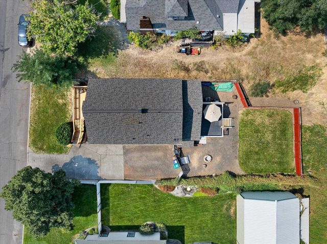 110 W Gray Ct, Spokane, WA 99205
