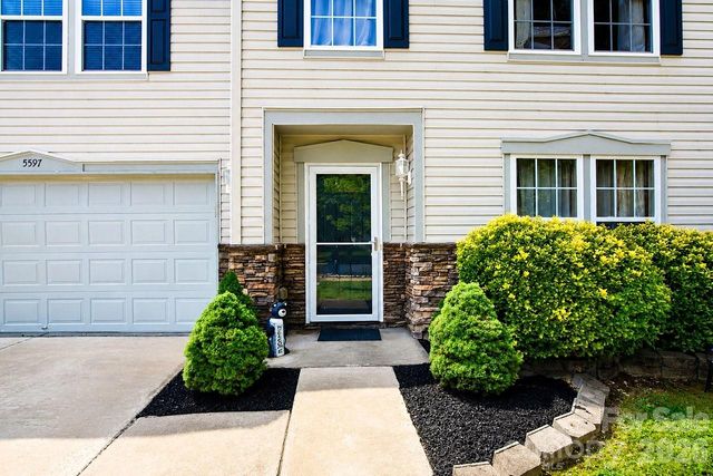 5597 Hammermill Drive, Harrisburg, NC 28075