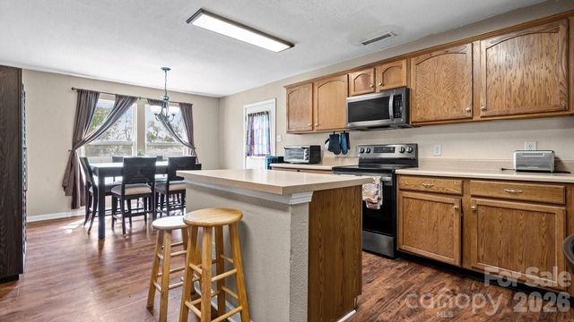 5597 Hammermill Drive, Harrisburg, NC 28075