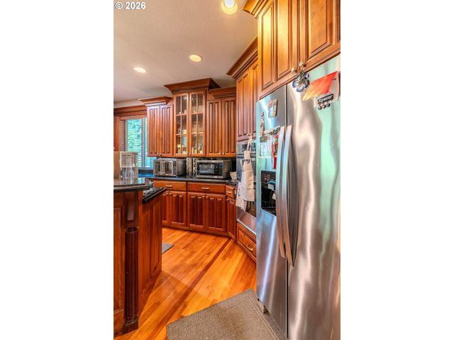 13743 Se CLAREMONT St, Happy Valley, OR 97086
