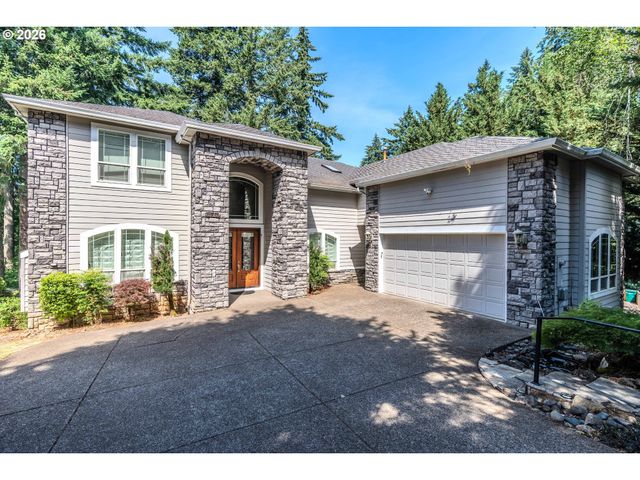 13743 Se CLAREMONT St, Happy Valley, OR 97086