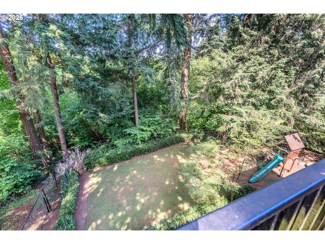 13743 Se CLAREMONT St, Happy Valley, OR 97086