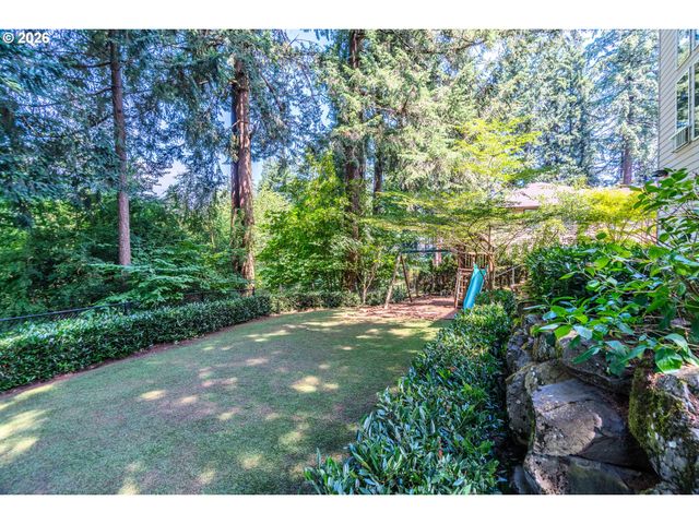 13743 Se CLAREMONT St, Happy Valley, OR 97086