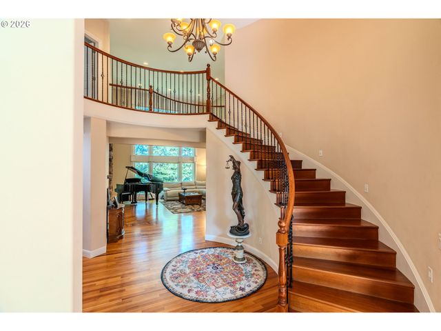 13743 Se CLAREMONT St, Happy Valley, OR 97086