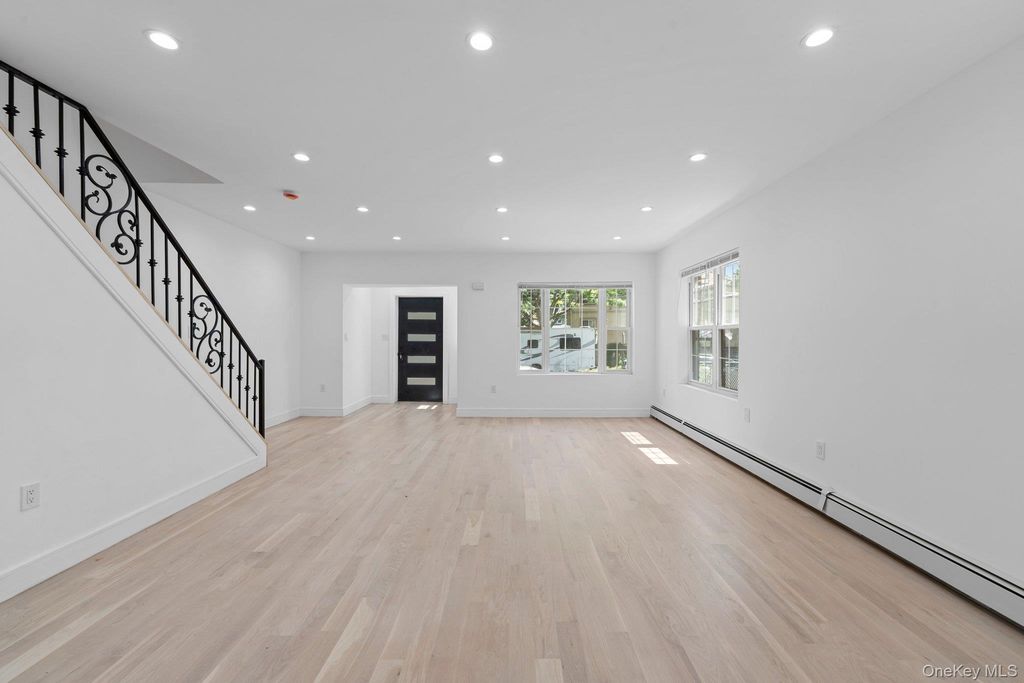 137-64 Westgate Street, Springfield Gardens, NY 11413 — photo 3