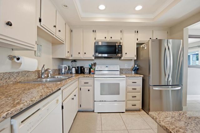 3553 Coconut Way, Oceanside, CA 92058