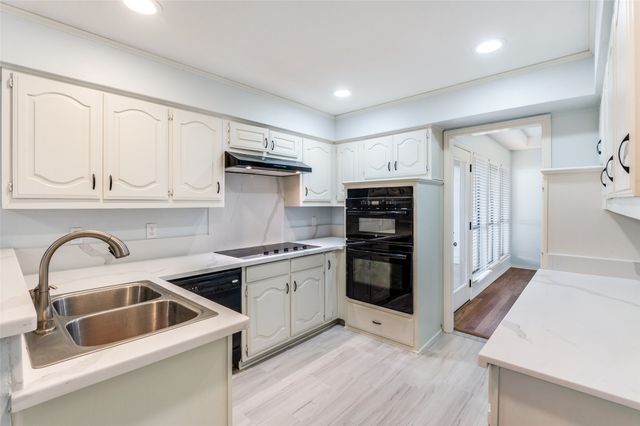 4223 Lawngate Drive, Dallas, TX 75287