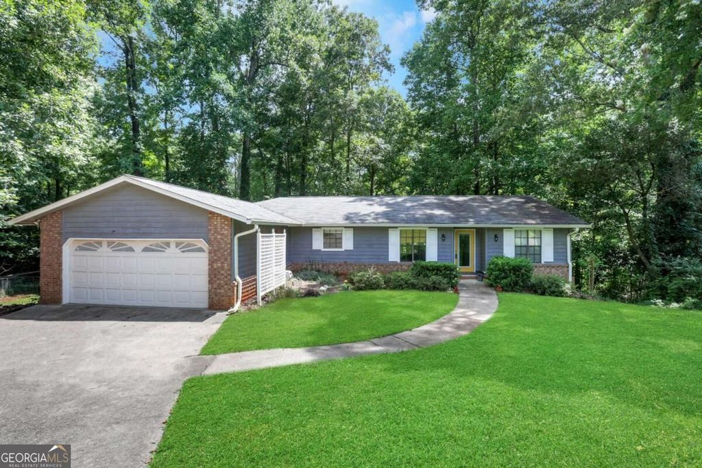 4729 Mockernut Court SW, Lilburn, GA 30047 — photo 2
