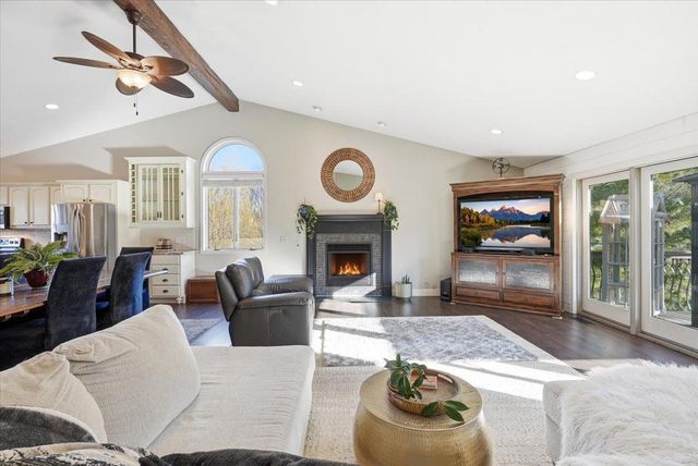 55 Emerson Valley Drive, River Falls, WI 54022