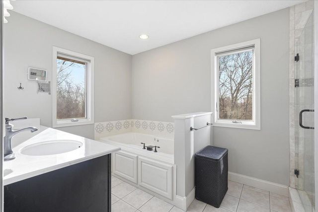 55 Emerson Valley Drive, River Falls, WI 54022