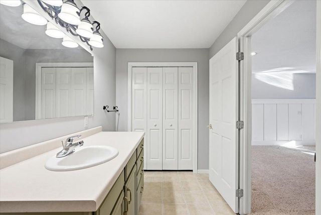 55 Emerson Valley Drive, River Falls, WI 54022