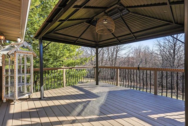 55 Emerson Valley Drive, River Falls, WI 54022