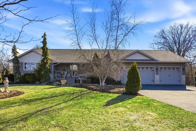 55 Emerson Valley Drive, River Falls, WI 54022