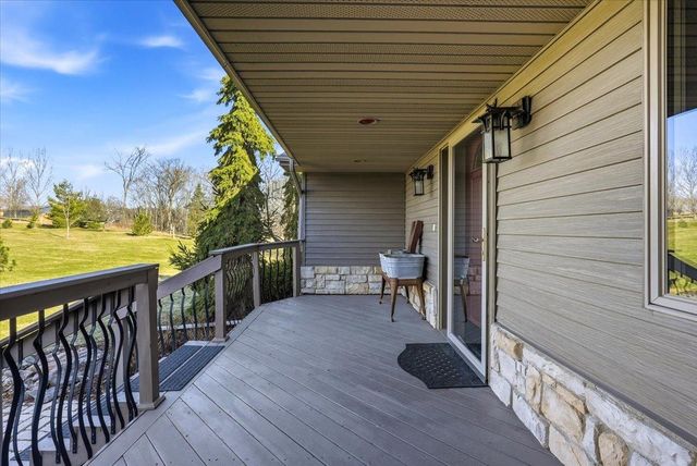 55 Emerson Valley Drive, River Falls, WI 54022