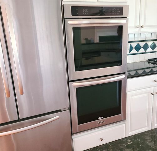 611 Woodcastle Bend, Houston, TX 77094