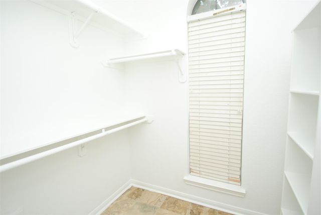 611 Woodcastle Bend, Houston, TX 77094