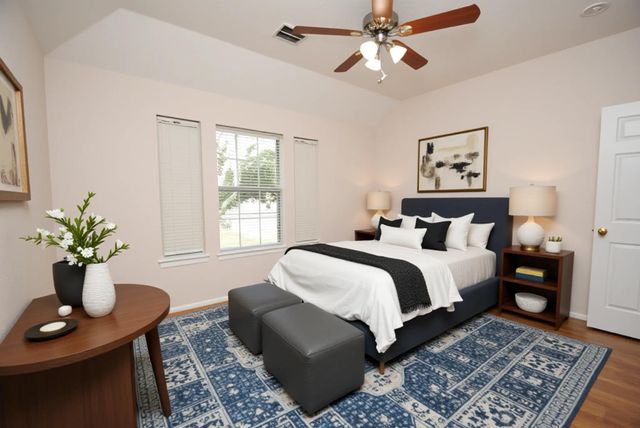 611 Woodcastle Bend, Houston, TX 77094