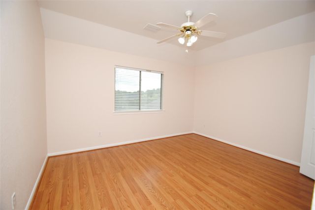 611 Woodcastle Bend, Houston, TX 77094