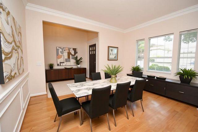 611 Woodcastle Bend, Houston, TX 77094