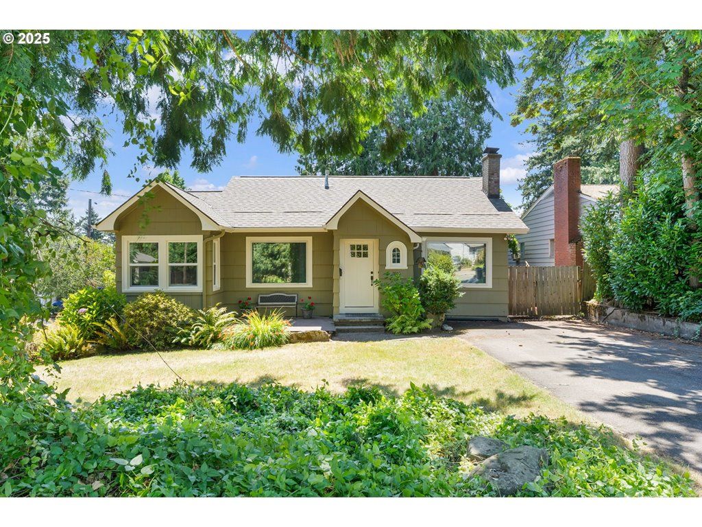 2806 Sw Nevada Ct, Portland, OR 97219