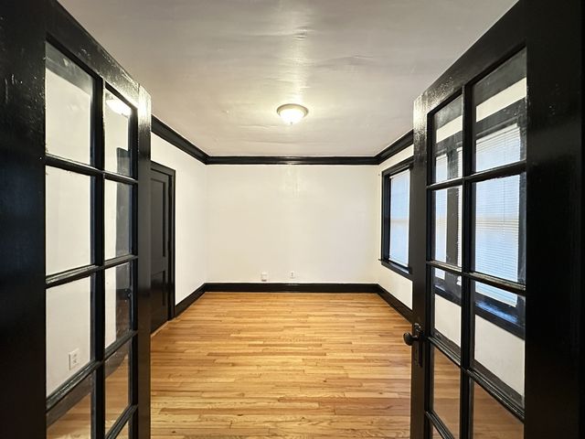 415 E 80th Street 1, Chicago, IL 60619