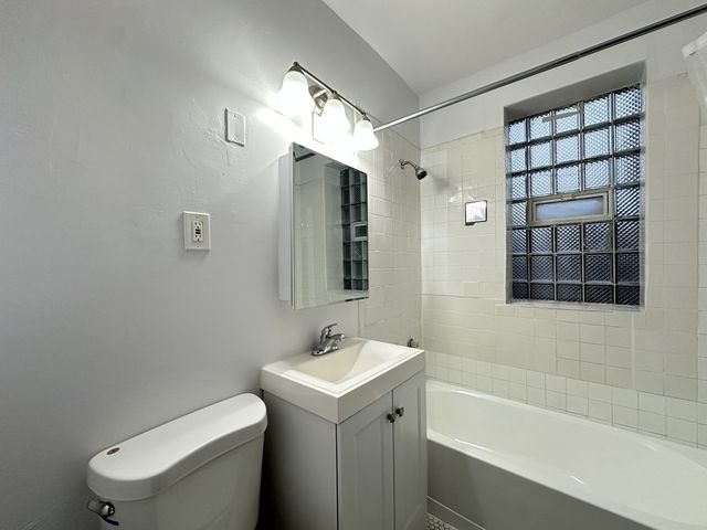 415 E 80th Street 1, Chicago, IL 60619