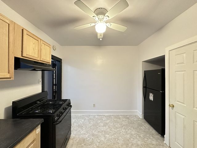 415 E 80th Street 1, Chicago, IL 60619