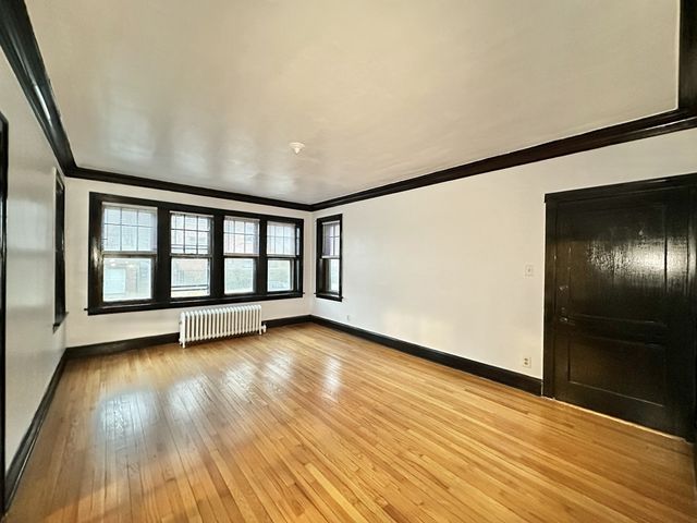 415 E 80th Street 1, Chicago, IL 60619