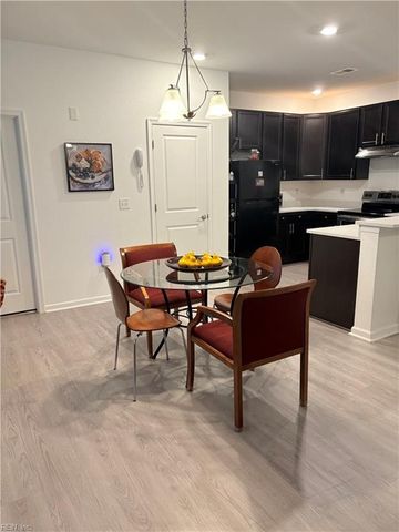 1725 Dromolin Dr 105, Virginia Beach, VA 23456