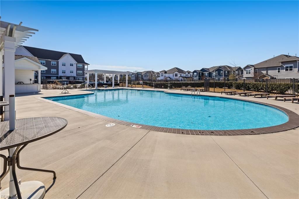 1725 Dromolin Dr 105, Virginia Beach, VA 23456