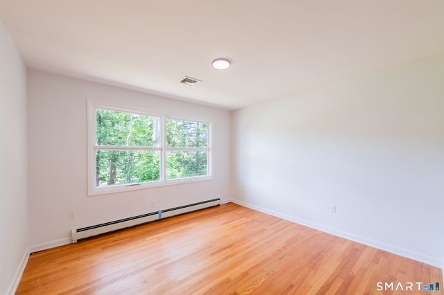 2 Sherwood Lane, Norwich, CT 06360