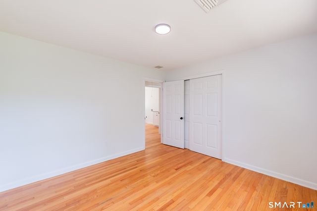 2 Sherwood Lane, Norwich, CT 06360